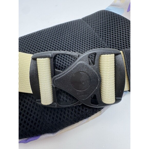 KAVU Spectator Waist Pack Multi Color 9”x5” Hike Urban Travel Black Fanny Pack - Picture 7 of 8